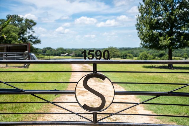 1590 Vz County Road 2816, Mabank, TX 75147