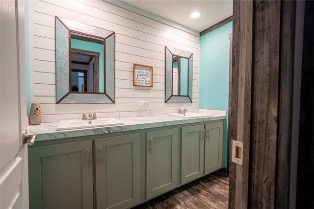 1590 Vz County Road 2816, Mabank, TX 75147