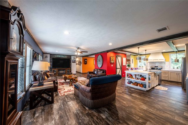 1590 Vz County Road 2816, Mabank, TX 75147