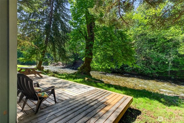 52225 SE 496th Place, Greenwater, WA 98022