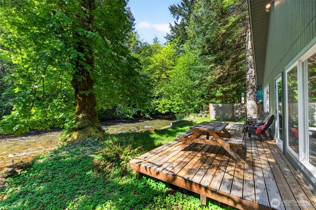 52225 SE 496th Place, Greenwater, WA 98022