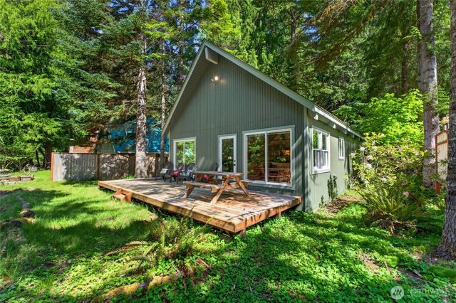 52225 SE 496th Place, Greenwater, WA 98022