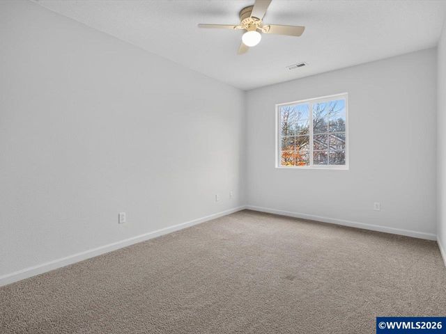 860 Wild Rose Ct, Independence, OR 97351