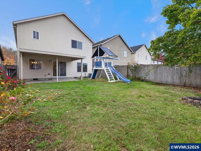 860 Wild Rose Ct, Independence, OR 97351