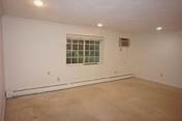 599 Old West Central C2, Franklin, MA 02038