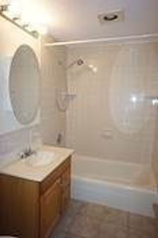 599 Old West Central C2, Franklin, MA 02038