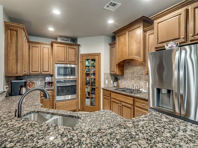 17909 Arbor Lane, Edmond, OK 73012