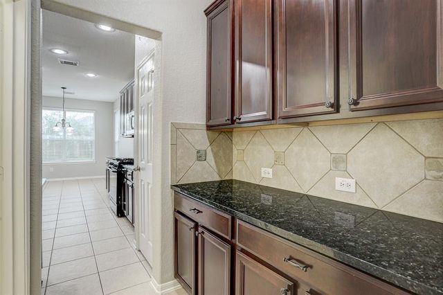 2626 N Canyon Falls Dr Drive N, Manvel, TX 77578