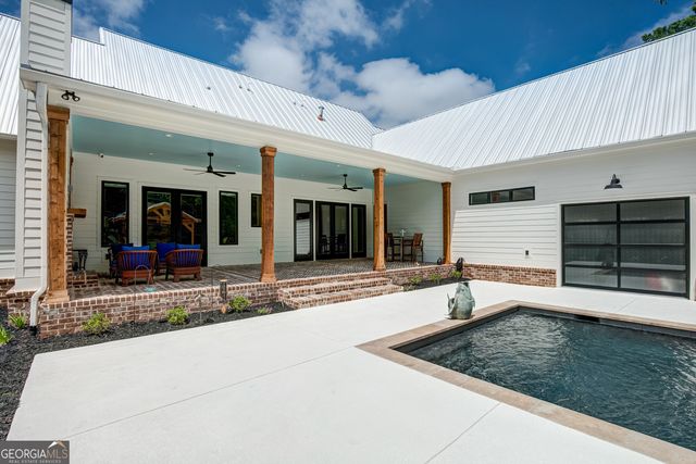 604 Stallings Road, Senoia, GA 30276