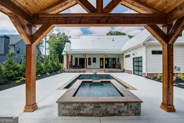 604 Stallings Road, Senoia, GA 30276