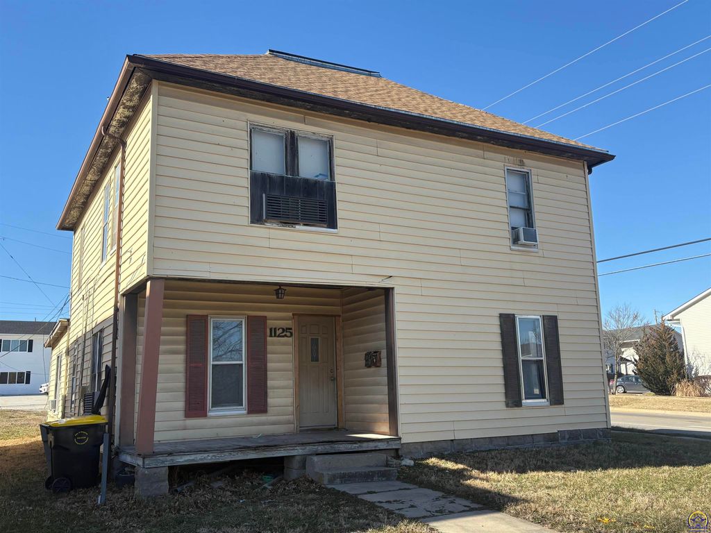 1125 Exchange ST, Emporia, KS 66801