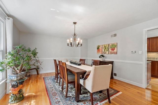 18 Farrwood Dr, Andover, MA 01810