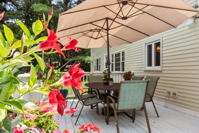 18 Farrwood Dr, Andover, MA 01810