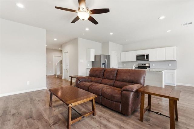 293 Paisley Parkway, Sulphur, LA 70663