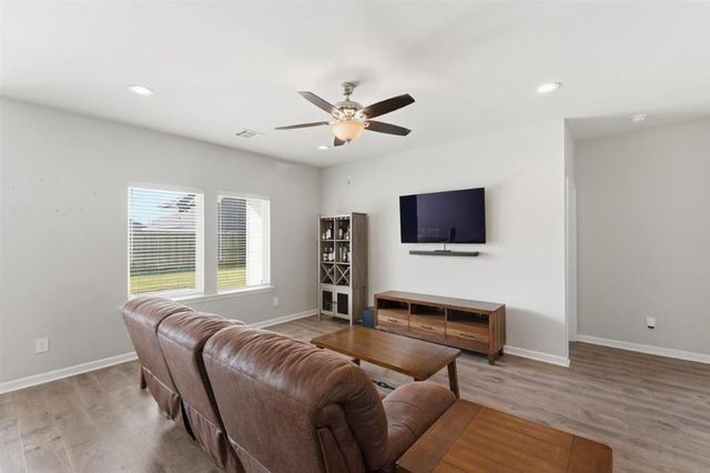 293 Paisley Parkway, Sulphur, LA 70663