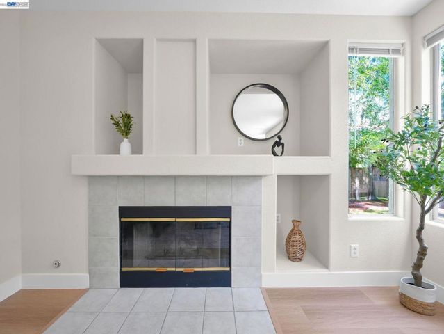 36270 Enfield Dr, Newark, CA 94560