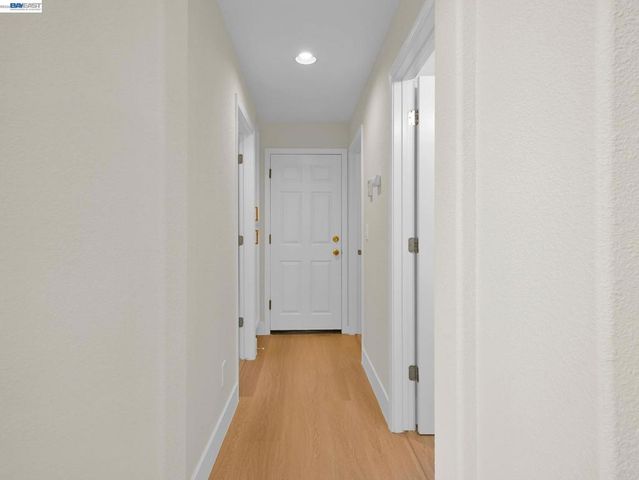 36270 Enfield Dr, Newark, CA 94560