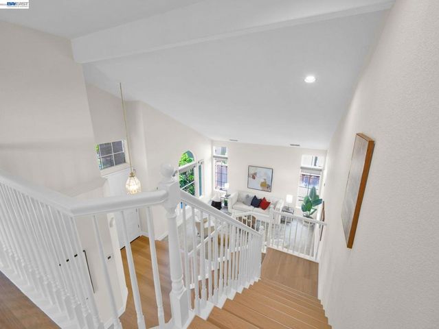 36270 Enfield Dr, Newark, CA 94560