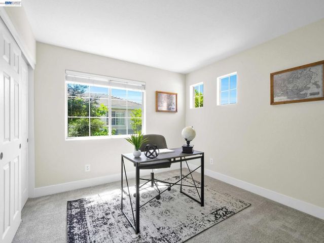 36270 Enfield Dr, Newark, CA 94560