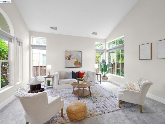 36270 Enfield Dr, Newark, CA 94560