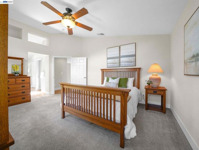 36270 Enfield Dr, Newark, CA 94560