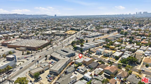1374 Keniston Avenue, Los Angeles, CA 90019