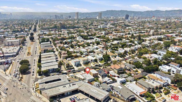 1374 Keniston Avenue, Los Angeles, CA 90019