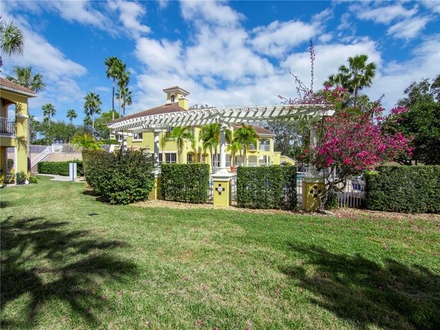 5015 Fairways Circle A102, Vero Beach, FL 32967