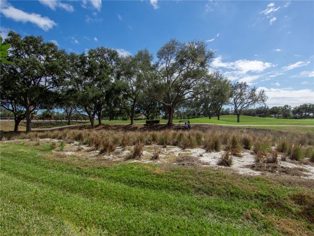 5015 Fairways Circle A102, Vero Beach, FL 32967
