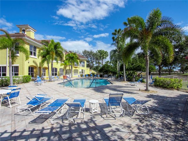 5015 Fairways Circle A102, Vero Beach, FL 32967