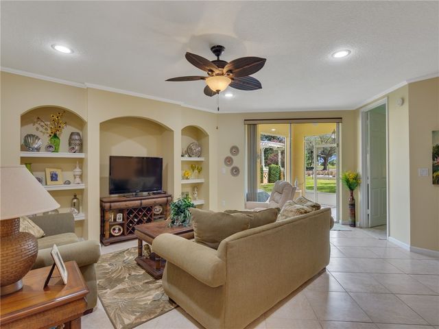 5015 Fairways Circle A102, Vero Beach, FL 32967