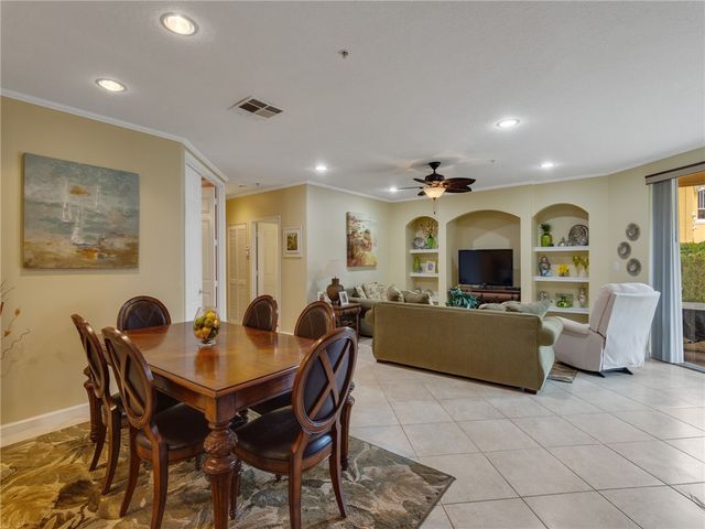 5015 Fairways Circle A102, Vero Beach, FL 32967