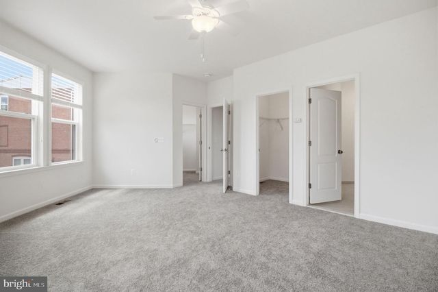 8922 CENTER ST, Manassas, VA 20110
