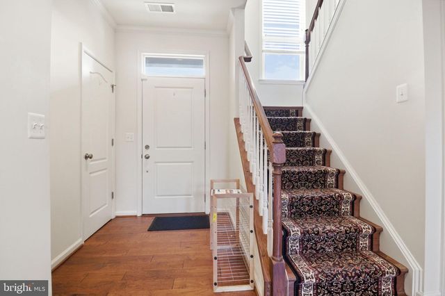 8922 CENTER ST, Manassas, VA 20110