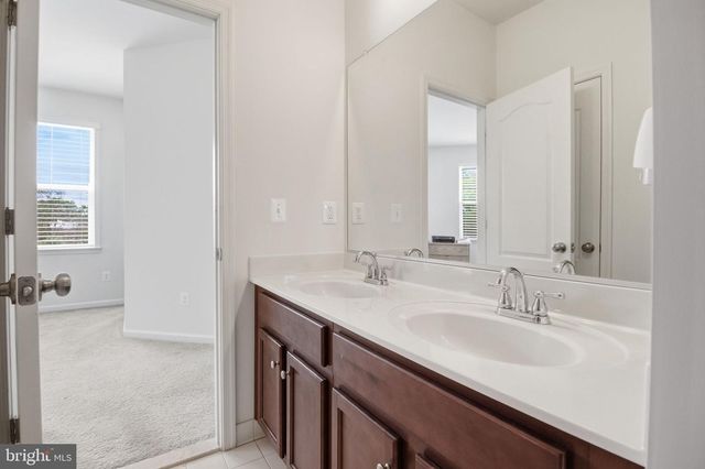8922 CENTER ST, Manassas, VA 20110