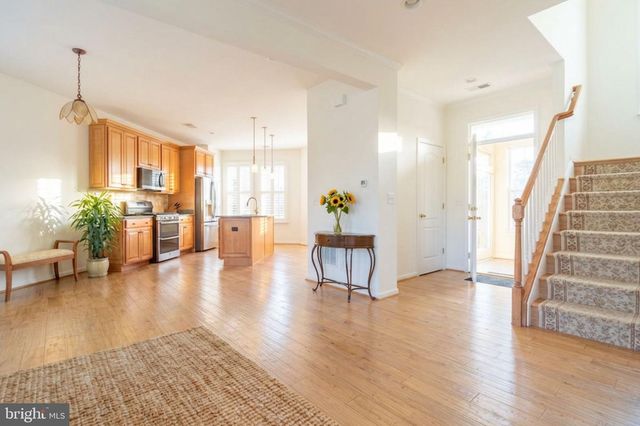 8922 CENTER ST, Manassas, VA 20110