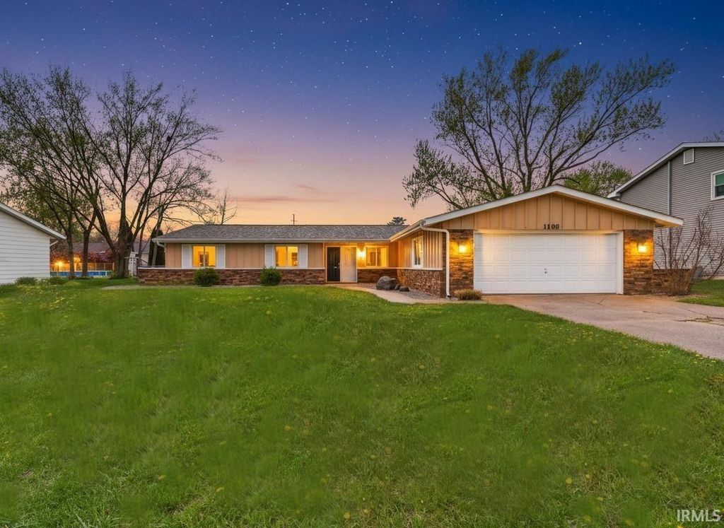 1103 Candlewood Way, Fort Wayne, IN 46845