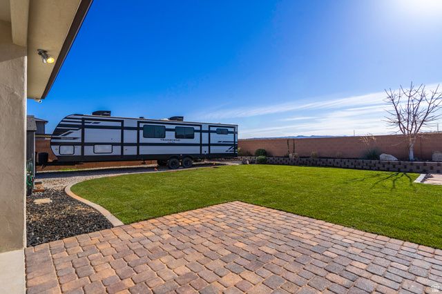 1932 E HONEYCOMB DR, St. George, UT 84790