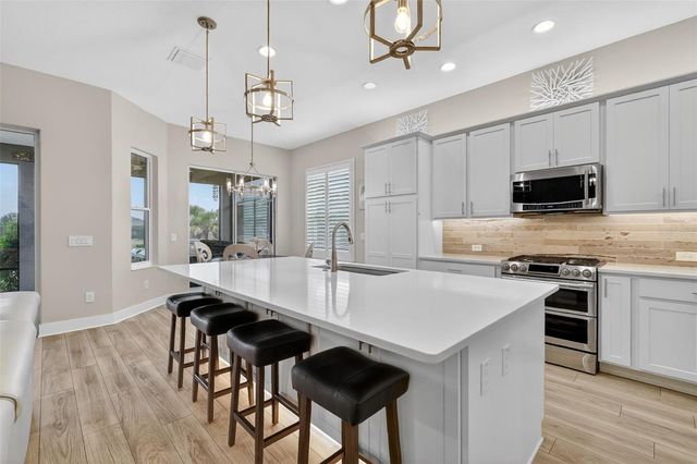 2556 SPURLOCK WAY, The Villages, FL 32163