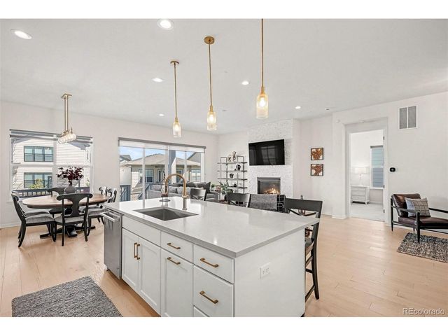 650 Simmental Loop, Castle Rock, CO 80104