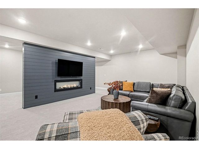 650 Simmental Loop, Castle Rock, CO 80104