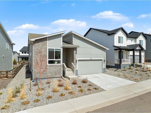 650 Simmental Loop, Castle Rock, CO 80104