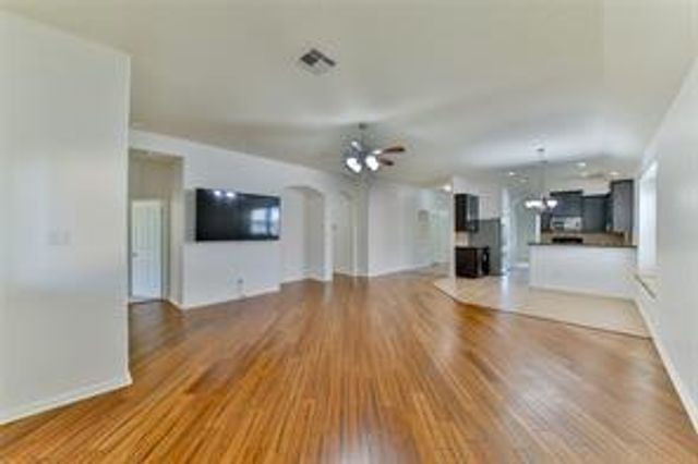 2013 Troon Drive, La Porte, TX 77571