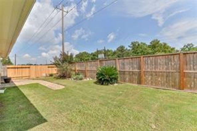 2013 Troon Drive, La Porte, TX 77571