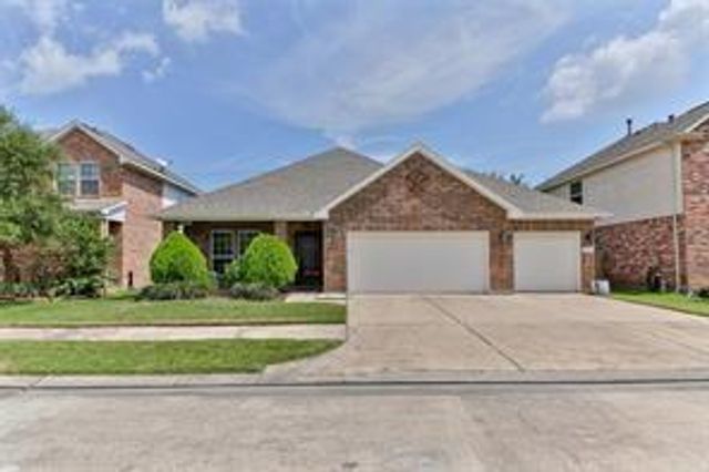 2013 Troon Drive, La Porte, TX 77571