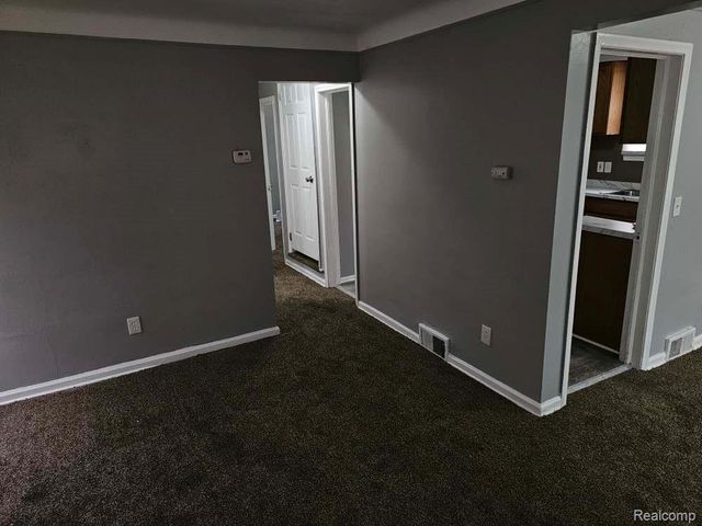 8442 Warwick Street, Detroit, MI 48228