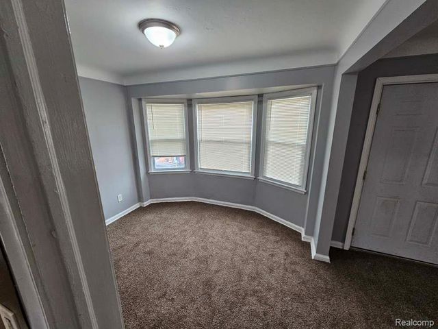8442 Warwick Street, Detroit, MI 48228