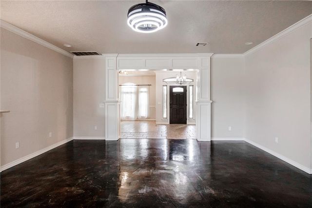 13124 Skyland Drive, Yukon, OK 73099