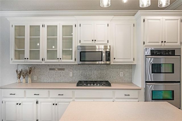 13124 Skyland Drive, Yukon, OK 73099
