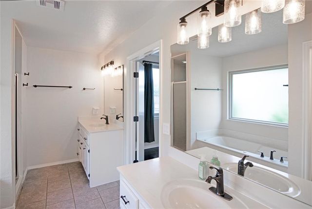 13124 Skyland Drive, Yukon, OK 73099